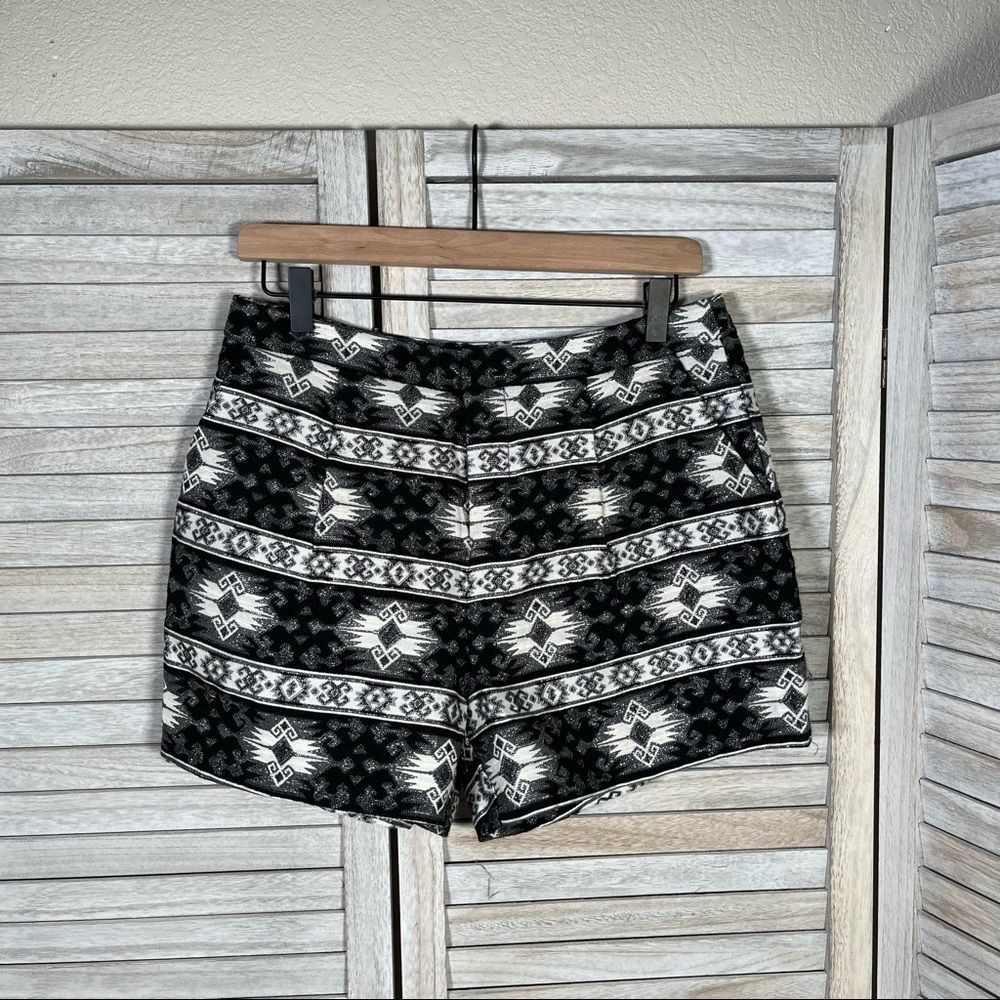 Sam Edelman Women’s 8 Metallic Abstract Dress Shorts.